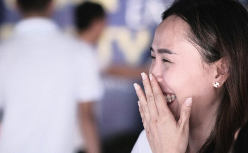 Biểu Hiện Cảm Xúc Thay Đổi