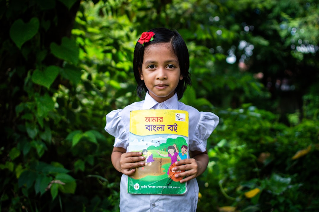 অটিজম শিশুর বয়সভিত্তিক আচরণ পরিবর্তন ব্যাখ্যা