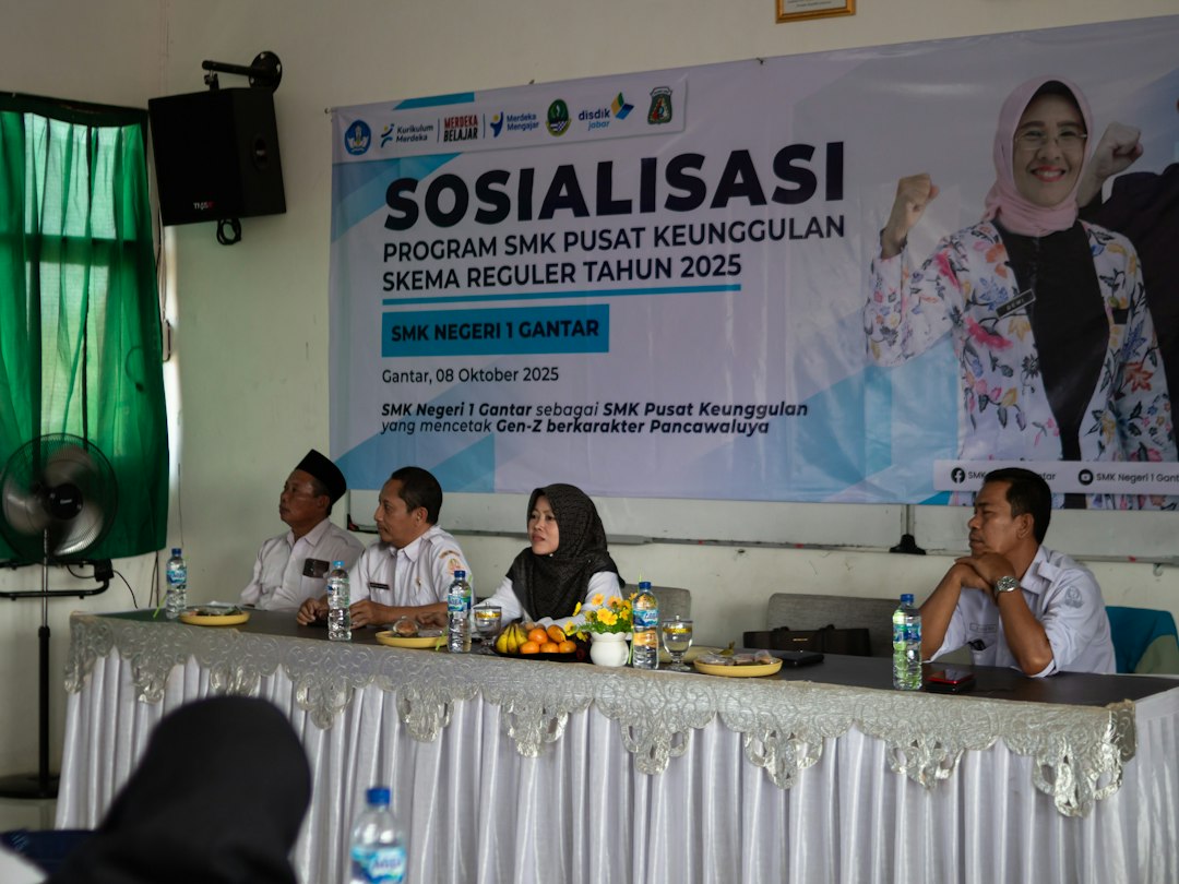 Isolasi Sosial Terkait Hasil RAADS-R
