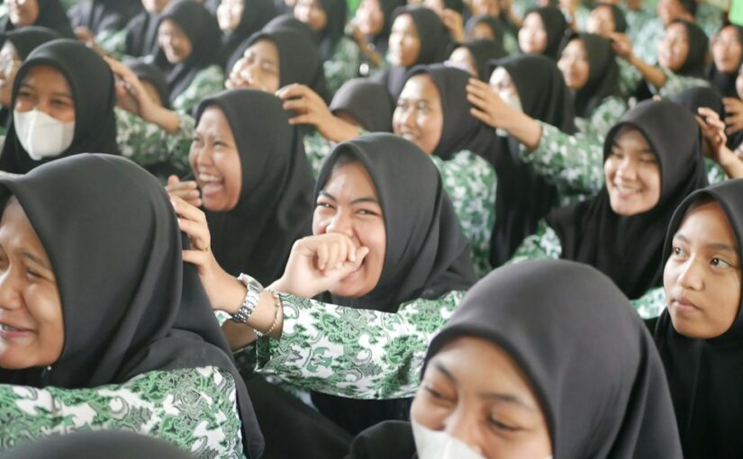 Konstelasi Gejala Khusus Perempuan Dalam RAADS-R
