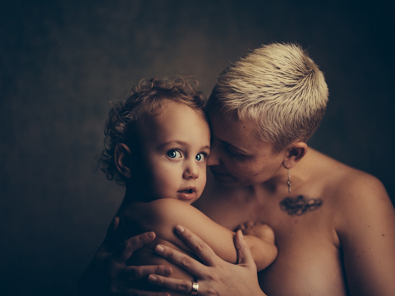 Parenting Autistic Children: Everyday Support and the Limits of RAADS-R