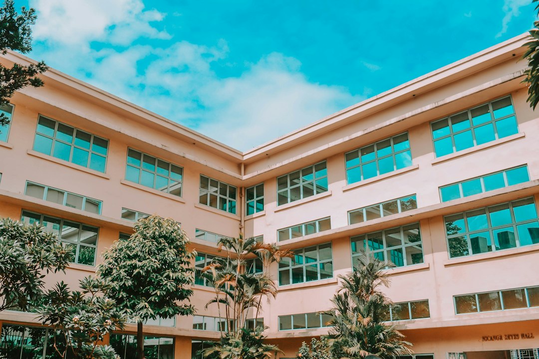 การเสริมสร้างทักษะการปรับตัวในโรงเรียน